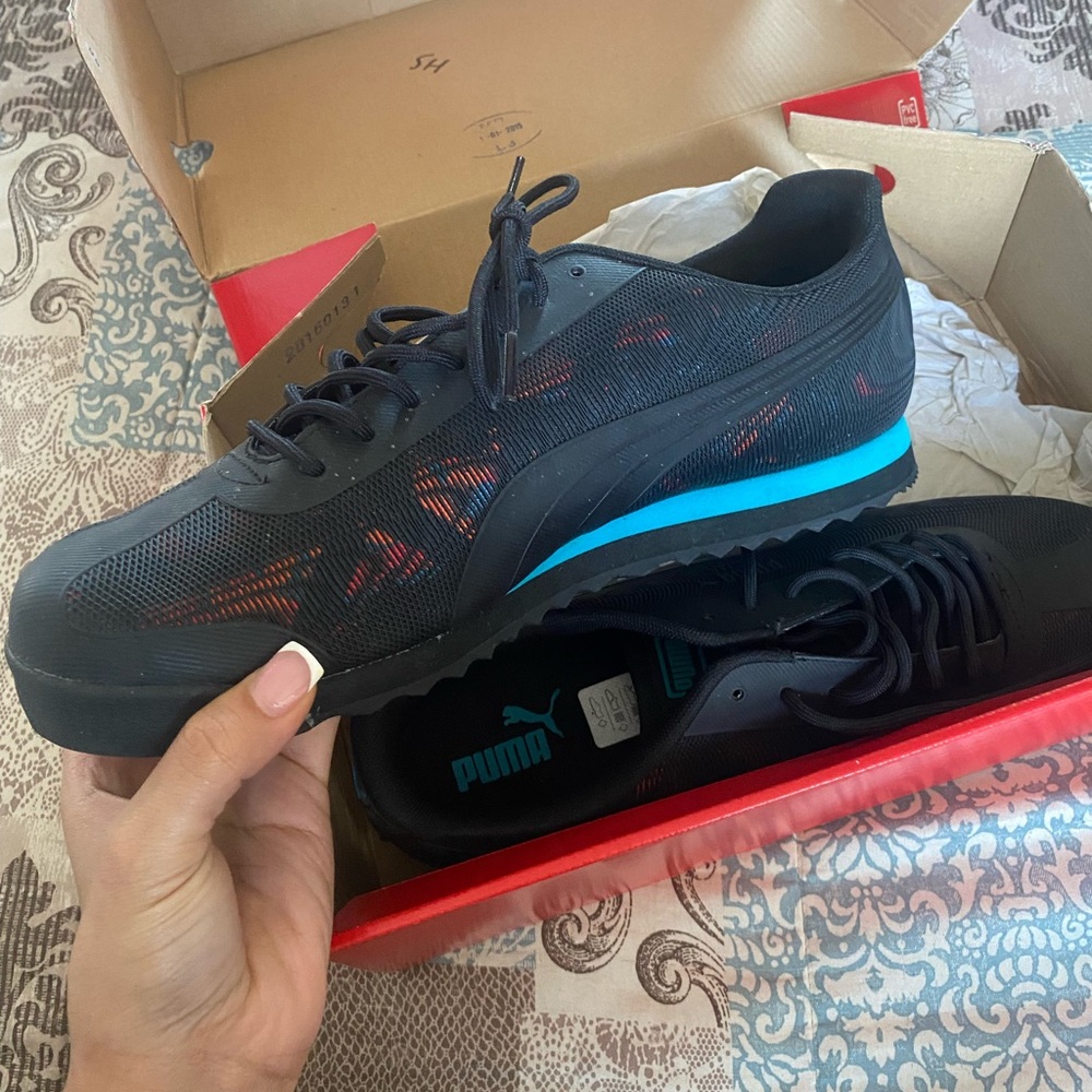 Puma men’s sneakers. Size 11.5.